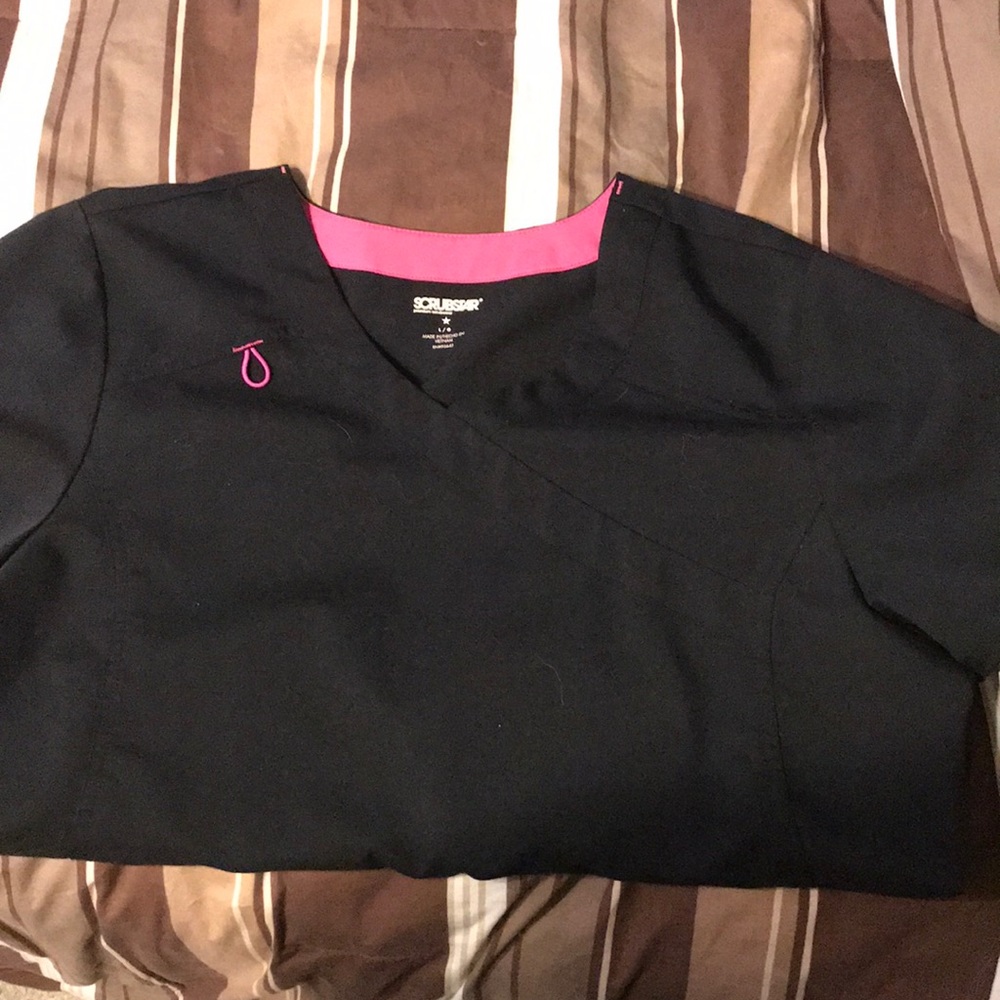 Scrub star top